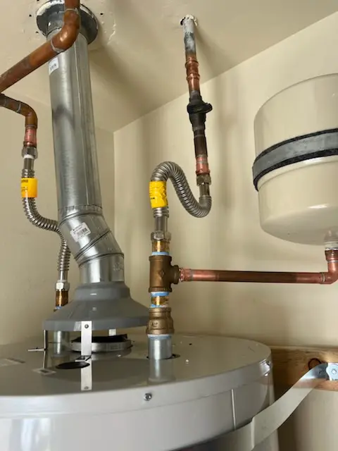 Water heater installation and plumbing repair in South Carthay